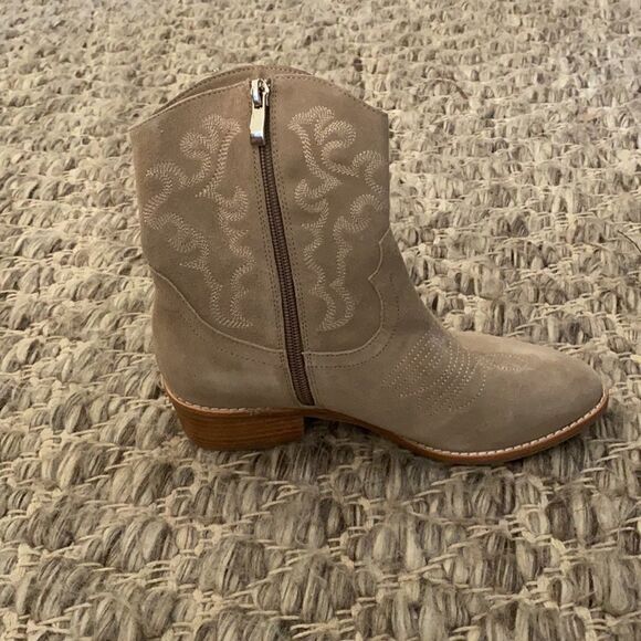 Anthropologie Silent D Zofie Suede Western Ankle Boot in Beige US 7 - Picture 6 of 10